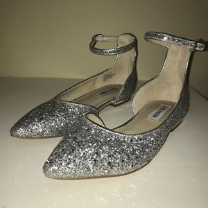 Steve Madden SilverSparkly AnkleStrap Pointy Flats
